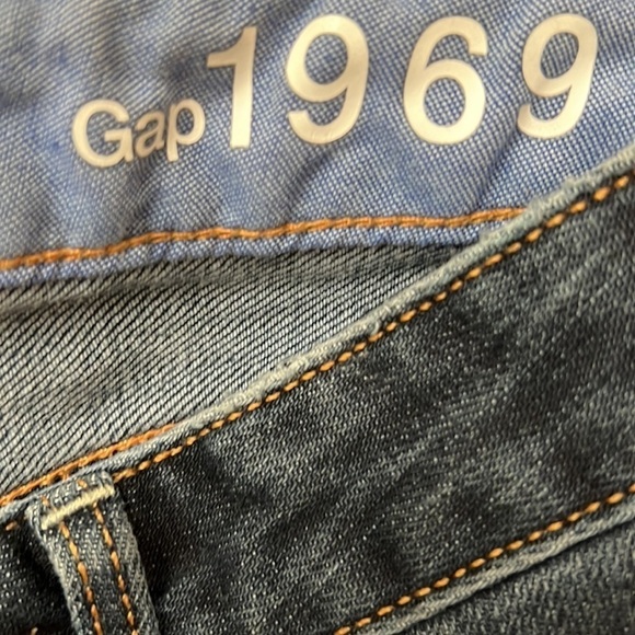 Gap Skinny Jeans - Picture 6 of 9